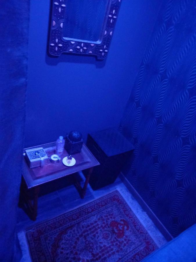 Love Room, Les Nuitees Secretes De Rouen Darnétal Buitenkant foto