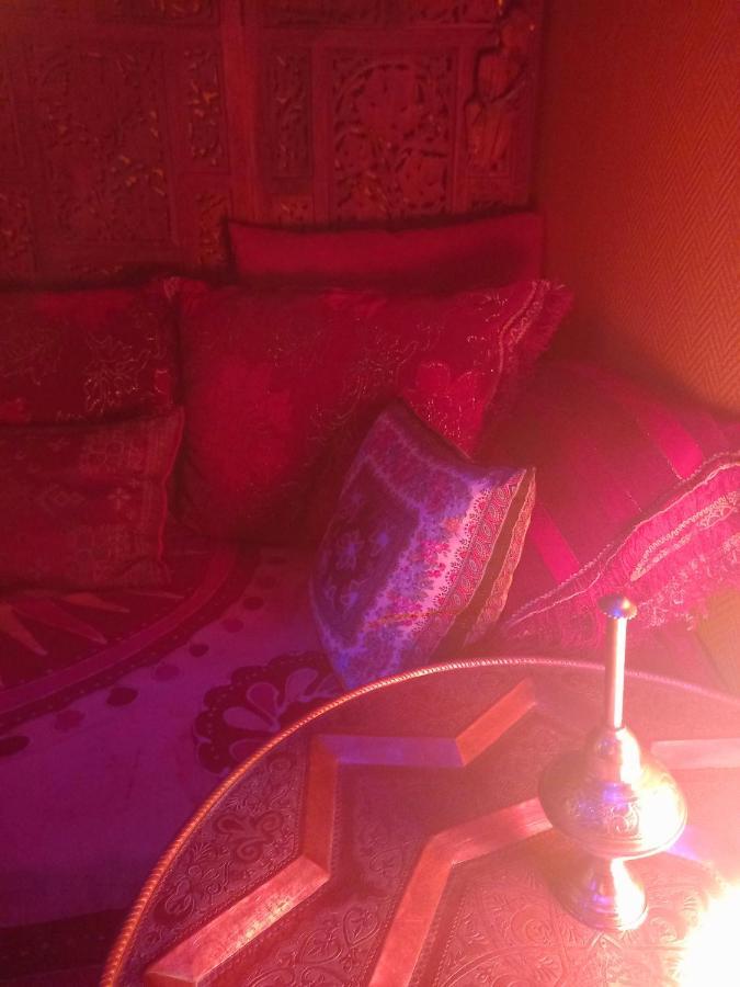 Love Room, Les Nuitees Secretes De Rouen Darnétal Buitenkant foto