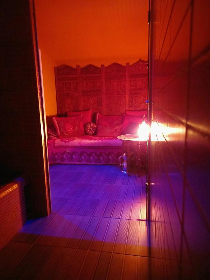 Love Room, Les Nuitees Secretes De Rouen Darnétal Buitenkant foto