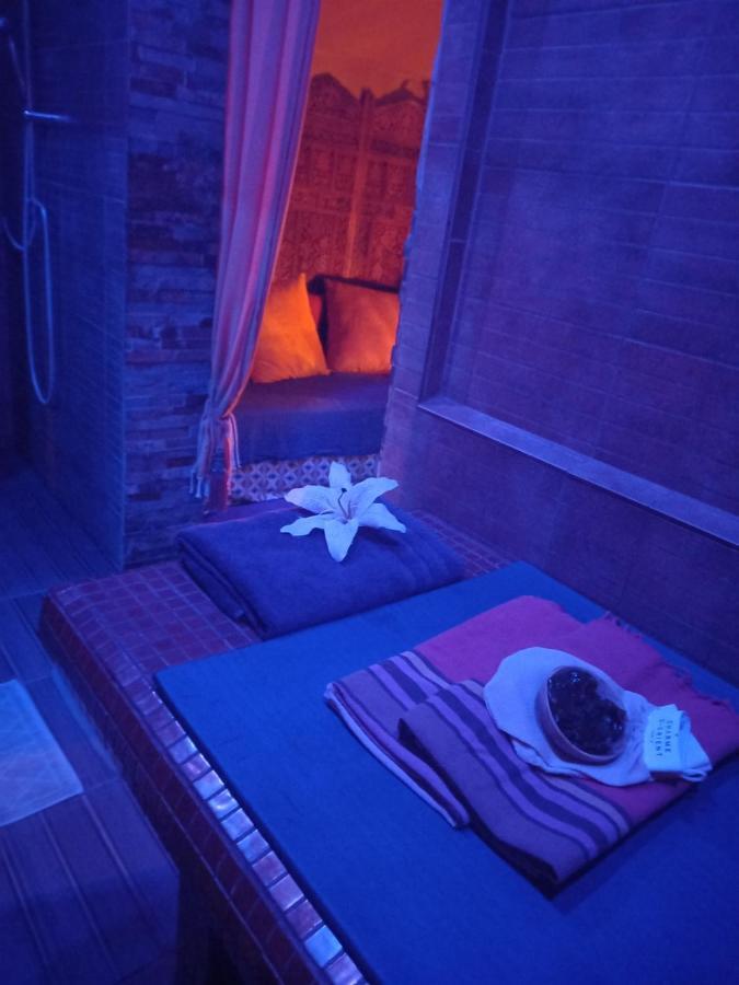 Love Room, Les Nuitees Secretes De Rouen Darnétal Buitenkant foto