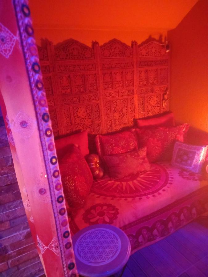 Love Room, Les Nuitees Secretes De Rouen Darnétal Buitenkant foto